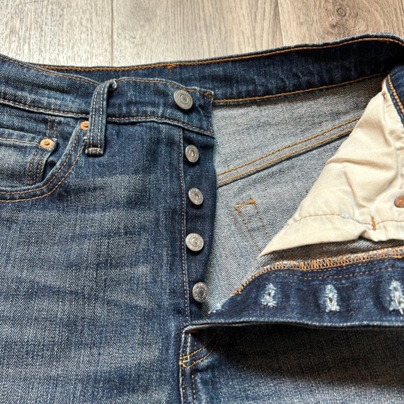 Levi's Dark Wash 501 Jeans Raw Hem Size 27 - Picture 5 of 8